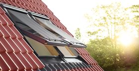 Fenêtre triple vitrage VELUX GLL 1061 | Finition bois massif