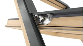 VELUX groupe fenêtre de toit RoofLITE+ SOLID PINE