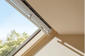 Fenêtre triple vitrage VELUX GLU 0061 | Finition EverFinish - Le blanc éternel [CLONE] [CLONE]