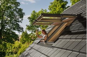 Fenêtre triple vitrage VELUX GLU 0061 | Finition EverFinish - Le blanc éternel [CLONE] [CLONE]