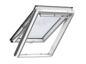 Fenêtre de toit VELUX GPU 0068 | Finition EverFinish - Le blanc éternel
