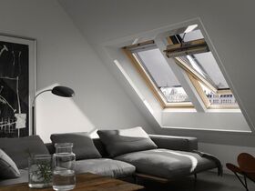 Store extérieur pare-soleil télécommandé VELUX MML motorisé à énergie électrique