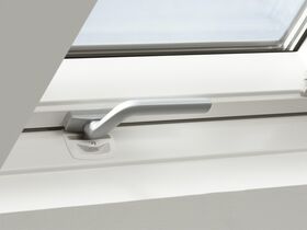 Fenêtre triple vitrage VELUX GLU-B 0061 | Finition EverFinish - Le blanc éternel