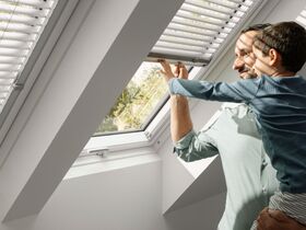 Fenêtre triple vitrage VELUX GLU-B 0061 | Finition EverFinish - Le blanc éternel