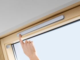 Fenêtre de toit VELUX GZL-B 1051 | Finition bois massif
