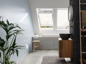 Fenêtre de toit  VELUX GGU 0066 | Finition EverFinish - Le blanc éternel