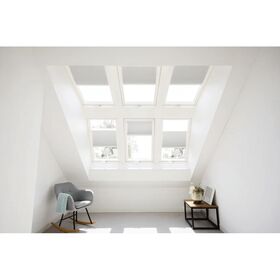 Fenêtre de toit FAKRO FTU-V U4, en bois, rotation, couleur blanche