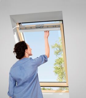 Fenêtre triple vitrage VELUX GLL 1061 | Finition bois massif