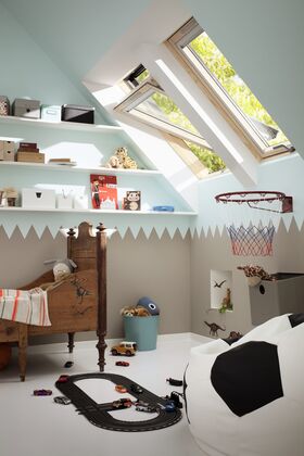 Fenêtre triple vitrage VELUX GLL-B 1061 | Finition bois massif